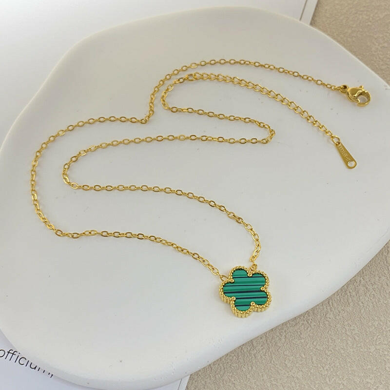 Lucky Girl Double-sided Necklace Green