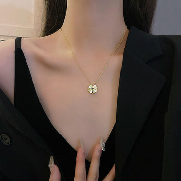 Luxury Four Leaf Clover Heart Pendant Necklace