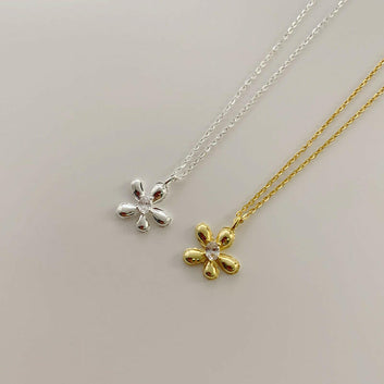 S925 Sterling Silver Egg Flower Necklace