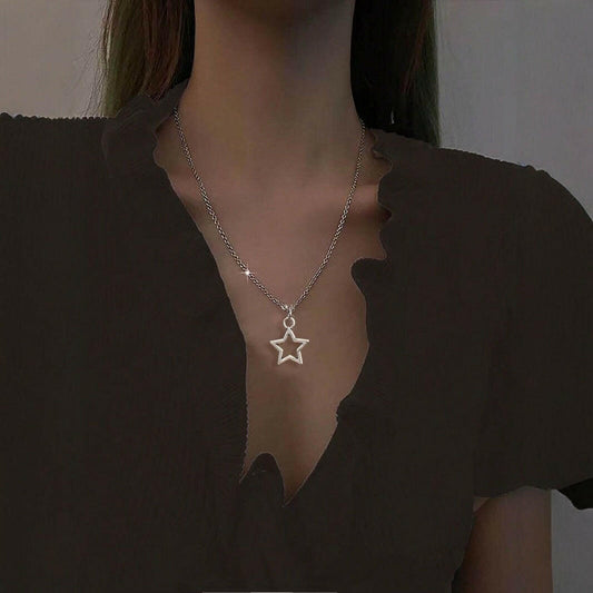 Hollow Stars Clavicle Chain Necklace