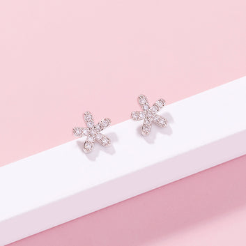 Elegant V Diamond Mini Earrings for Everyday Wear