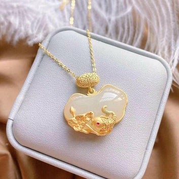 Light Luxury Retro Carp Lotus Pendant Necklace